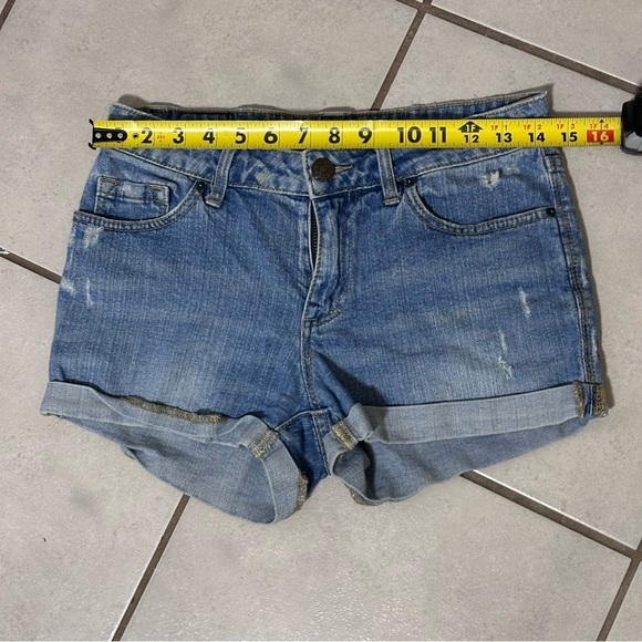 BDG Women Denim Blue Mid Rise Shortie Shorts size 27. - Picture 6 of 10
